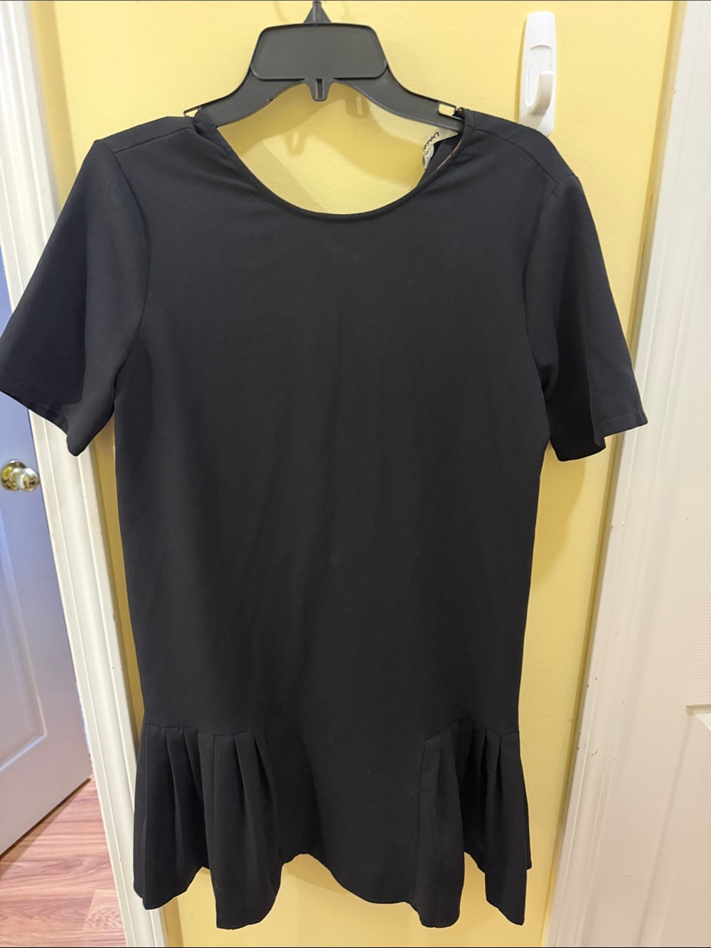 Casual Short Sleeve Black Ruffle-Hem Dress